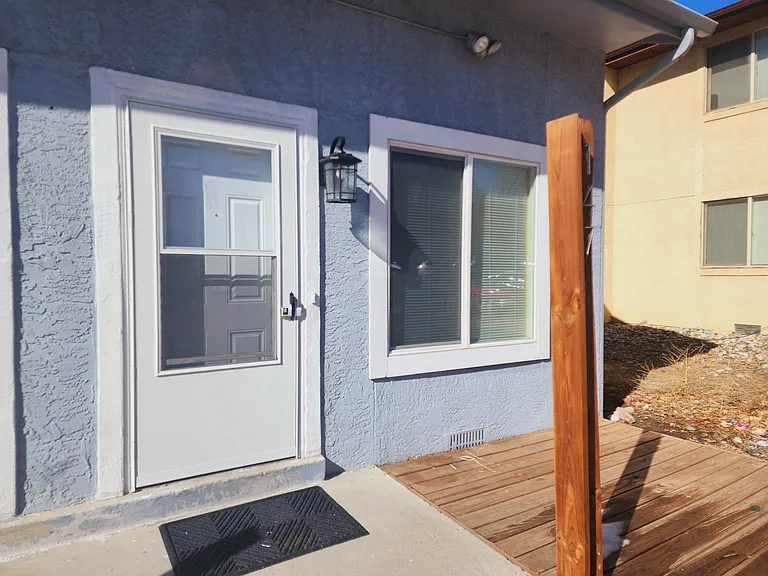147 Wellington St — Photo 7