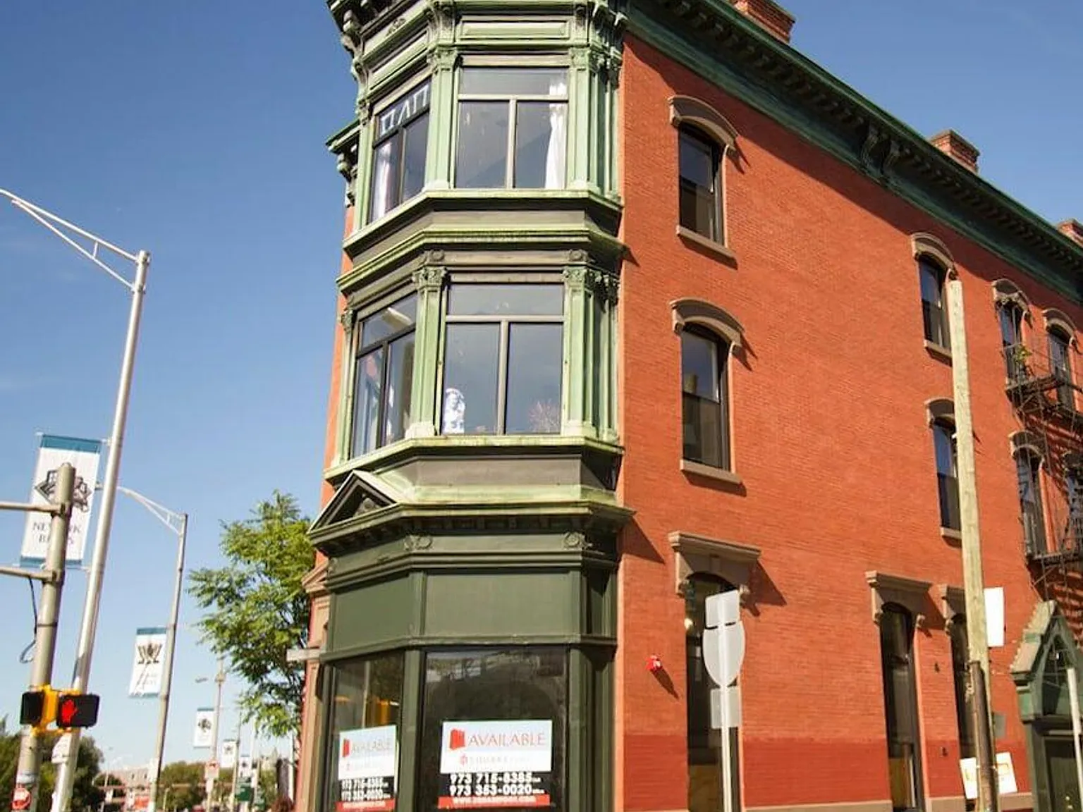 402 Broad St — Photo 4