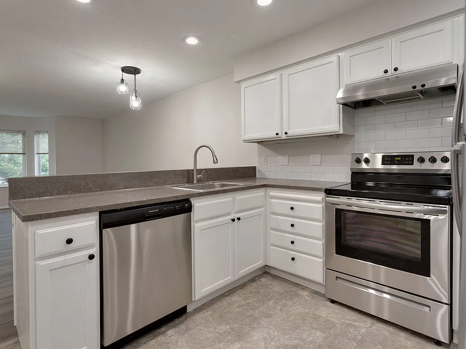 5286-5290 SW 174th Ter