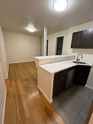 1st image of 243 13th St APT 9