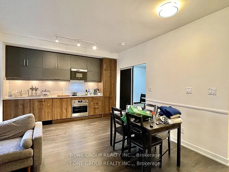 292 Verdale Cross #612 — Photo 4