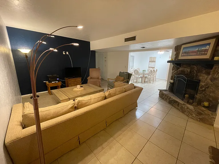 2030 S Pleasant Valley Dr — Photo 10