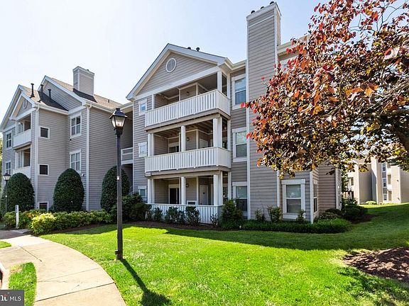 2nd image of 14303 Grape Holly Grv APT 16