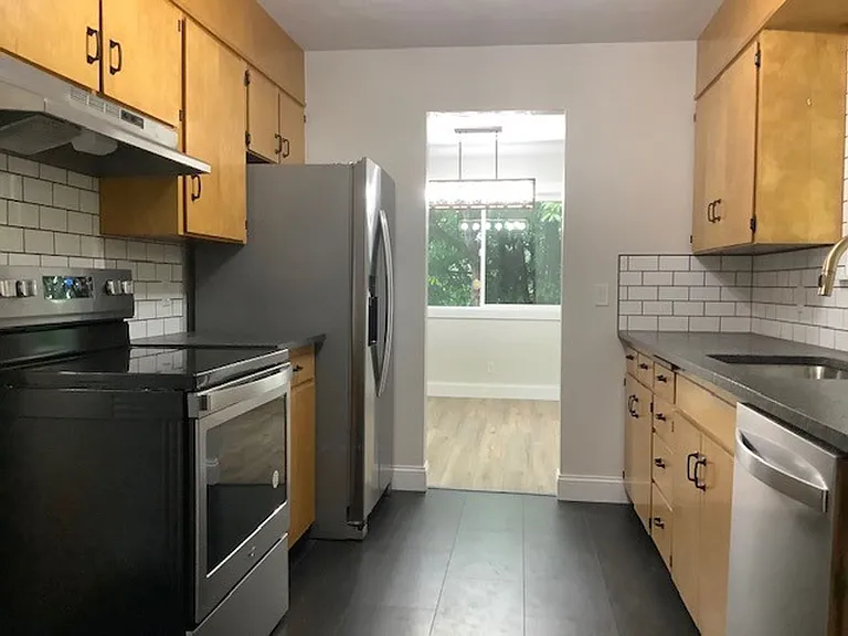 955 Exchange St — Photo 18