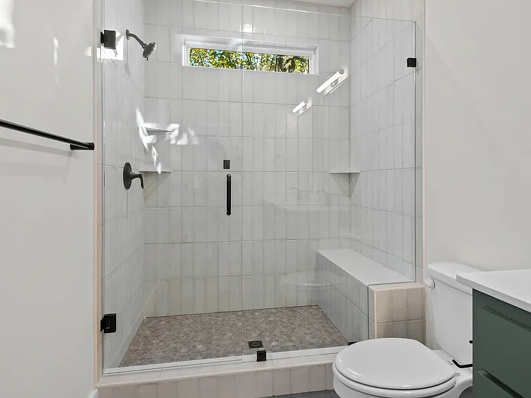 634 S Happy Hollow Rd — Photo 10