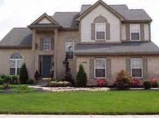 14165 Winding Pond Ln, Belleville, MI 48111