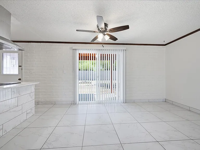 7530 E Stella Rd — Photo 9
