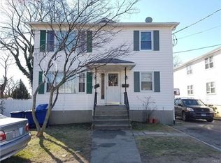 39 Cityview Ave, Bridgeport, CT 06606