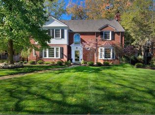 2720 Inverness Rd, Shaker Heights, OH 44122