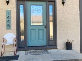 Manitou Blvd 1445