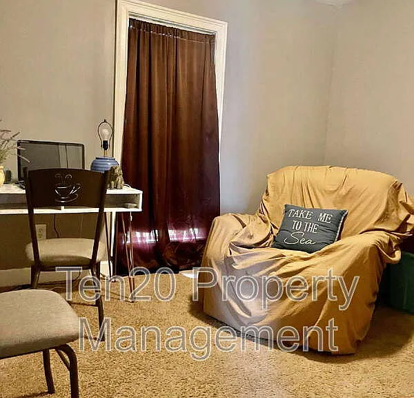 1 Wheatfield Dr — Photo 4