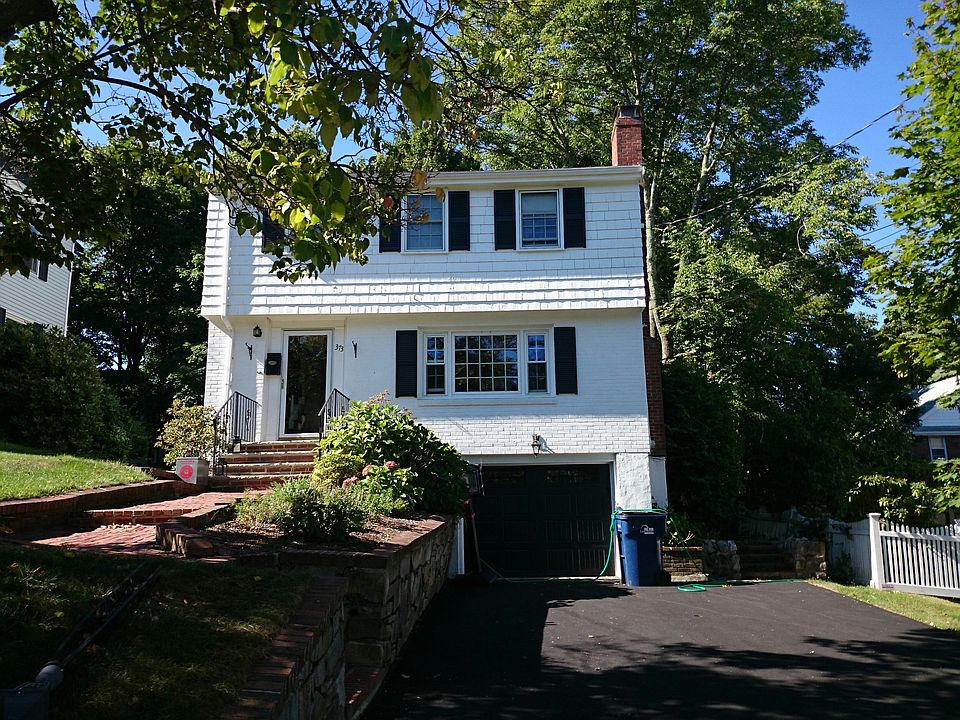 2nd image of 373 Park St