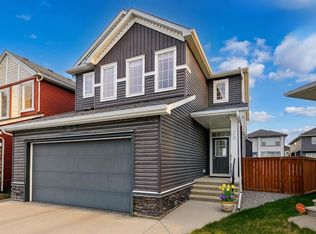 29 E Evansglen Pl NW, Calgary, AB T3P 0P5
