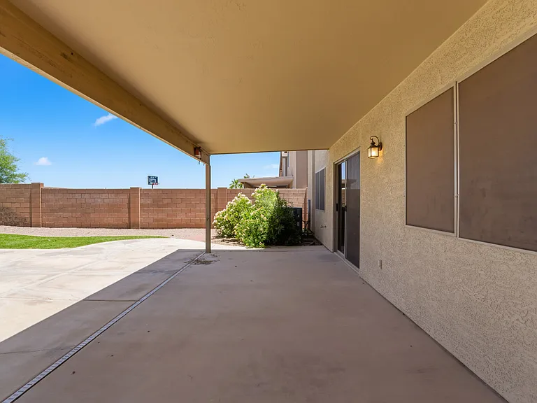 41628 W Hillman Dr — Photo 33