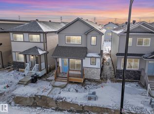 1025 Aster Blvd NW, Edmonton, AB