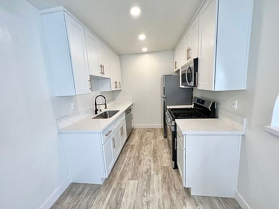 4th image of 3631 Midvale Ave APT 2