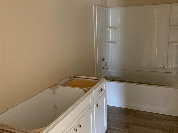 5th image of 6976 N Fairchild Ter
