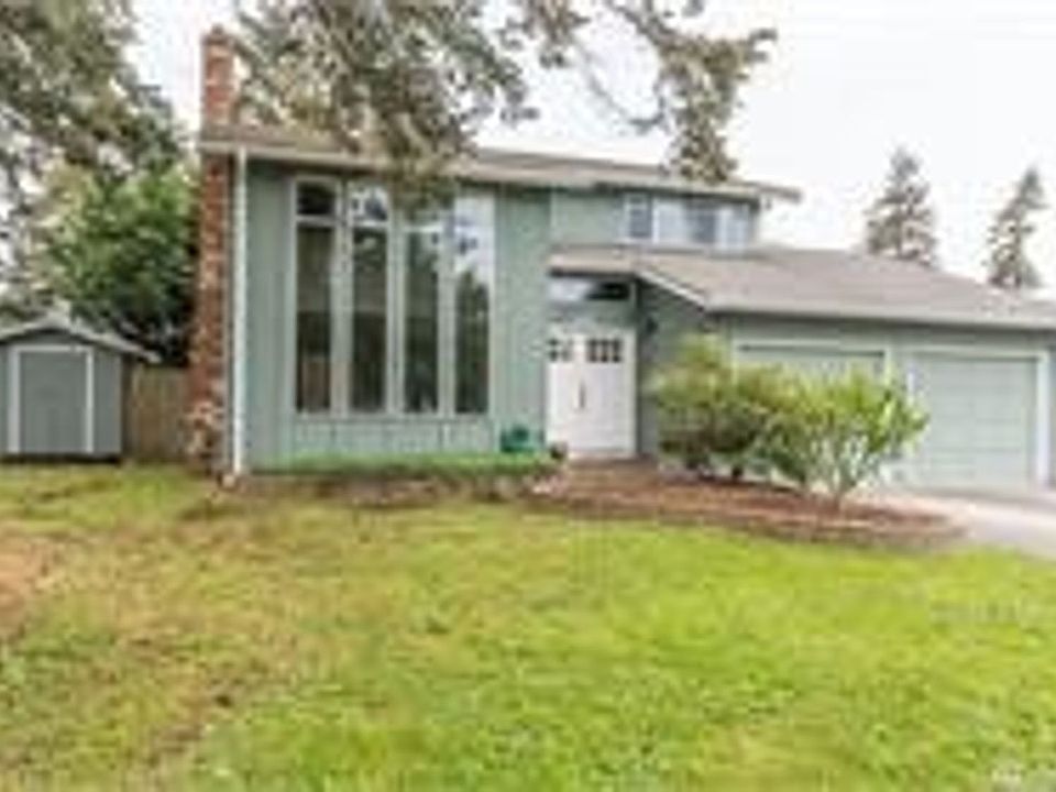 1st image of 327 NW Fairhaven Dr