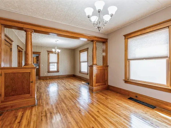 310 3rd Ave, Keystone, IA 52249