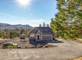33 Shirley Ln, Shady Cove, OR