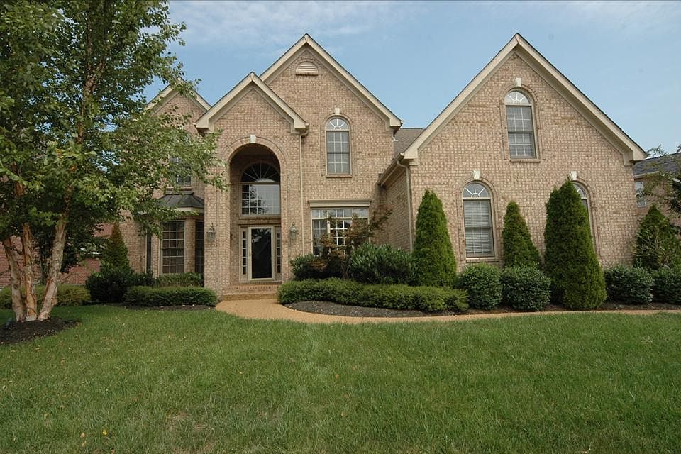 1st image of 310 Dundee Dr