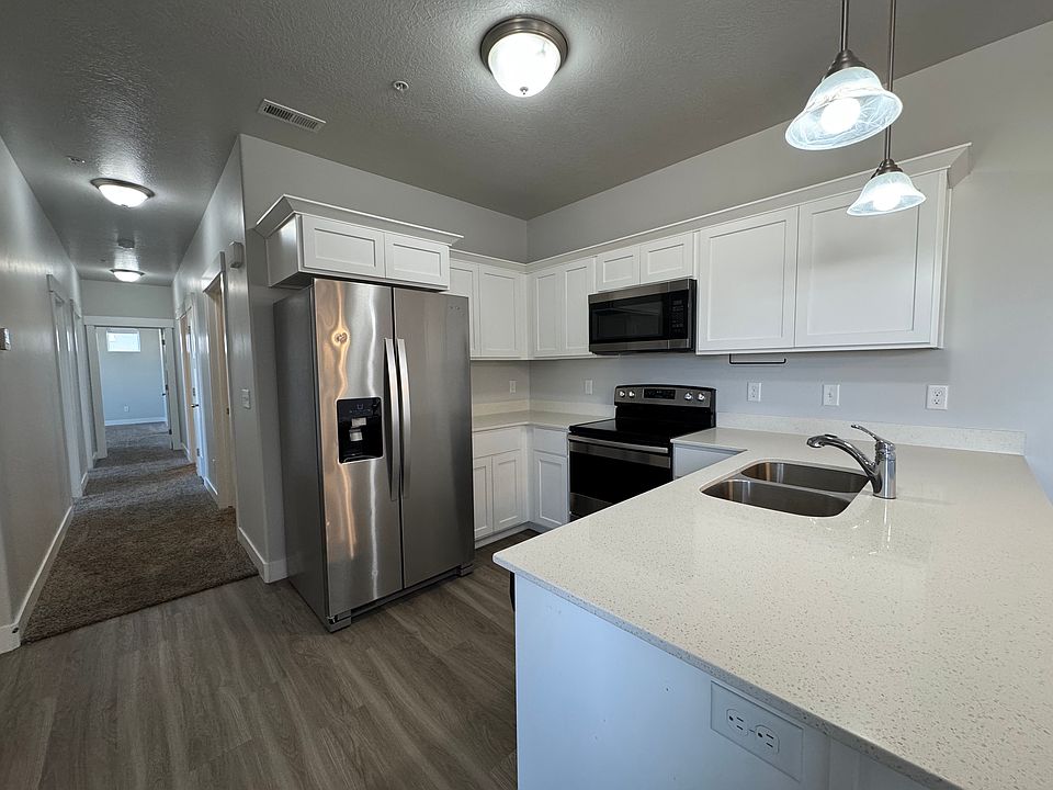 1st image of 4216 W McKellen Dr #201