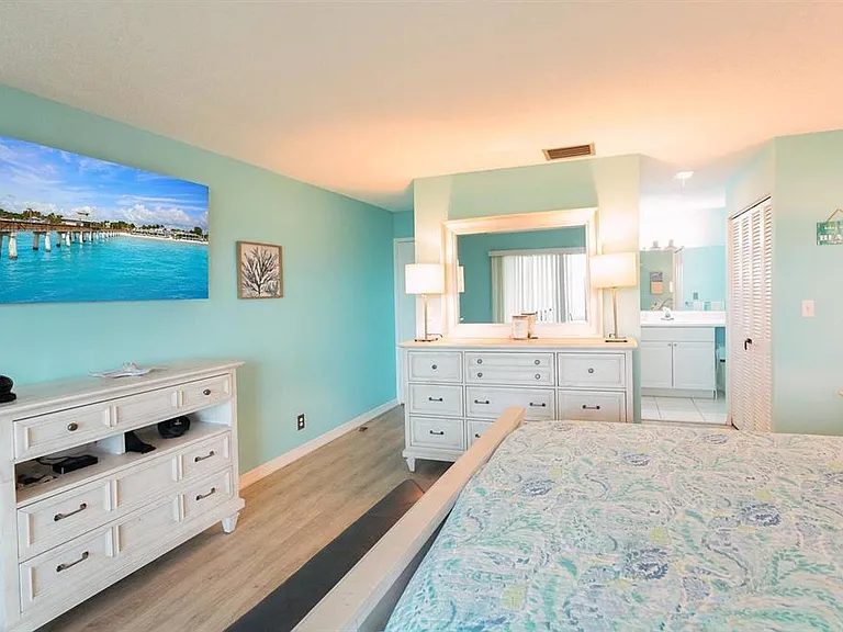1255 E Peppertree Dr #501 — Photo 6