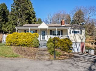 3043 E Hardies Rd, Gibsonia, PA 15044
