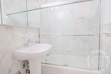 Rented by Nolita Group