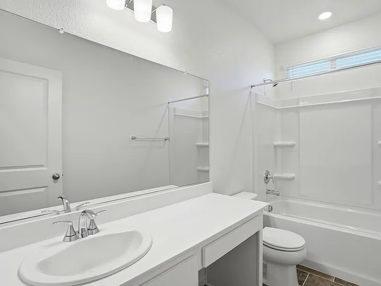 16047 Pirates Cove Ln — Photo 15