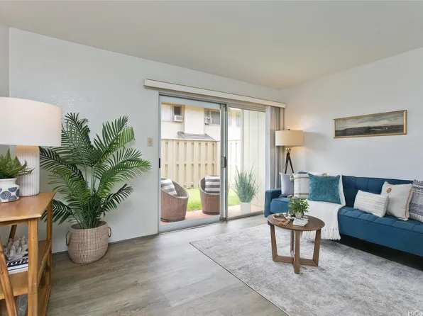 94-1139 Mopua Loop #J2, Waipahu, HI 96797