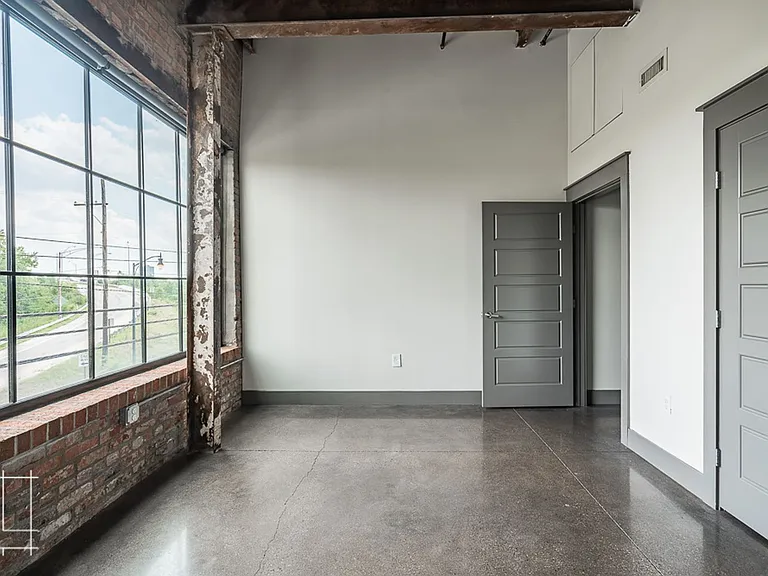 Wonder Bread Lofts — Photo 142
