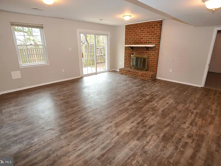 1666 Albermarle Dr — Photo 24