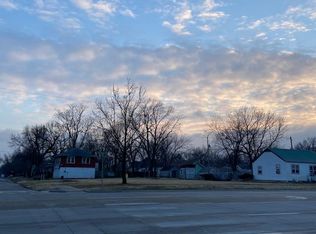 905 W Main St, Independence, KS 67301