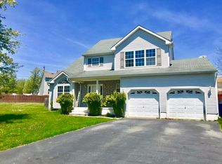 208 Iris Dr, Neptune, NJ