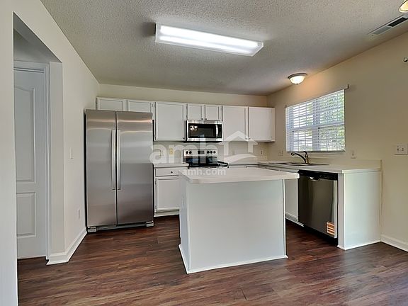 3rd image of 4808 Cardinal Grove Blvd