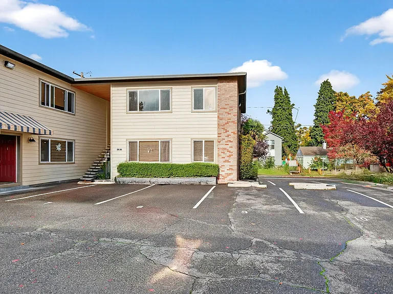 8950 N Kellogg St #15 — Photo 1