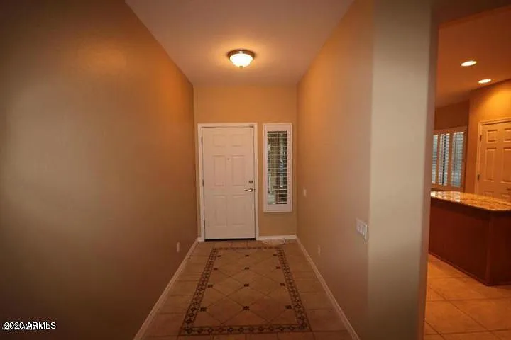 5118 W Molly Ln — Photo 3