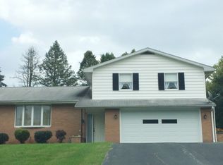 501 W Englewood Ave, New Castle, PA 16105