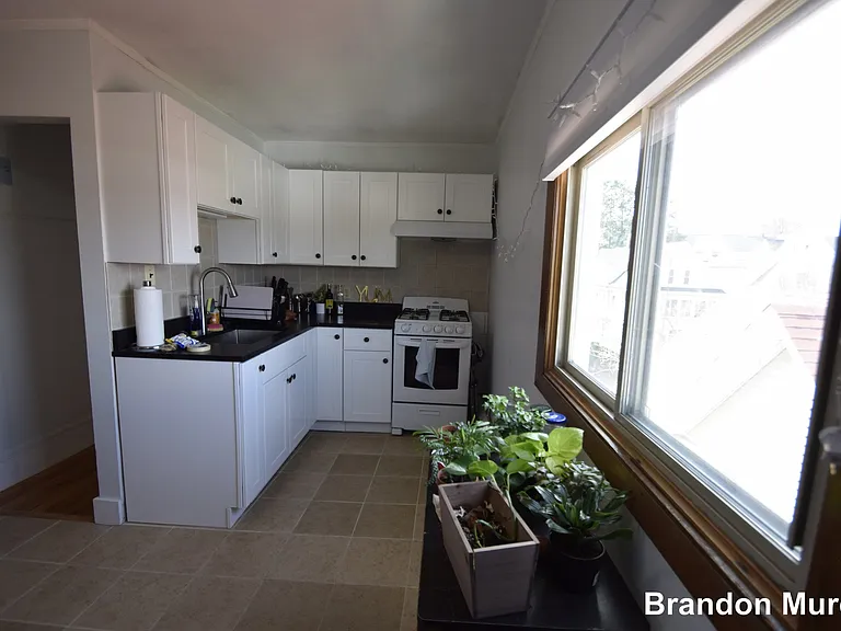 241 Highland Ave #3 — Photo 6