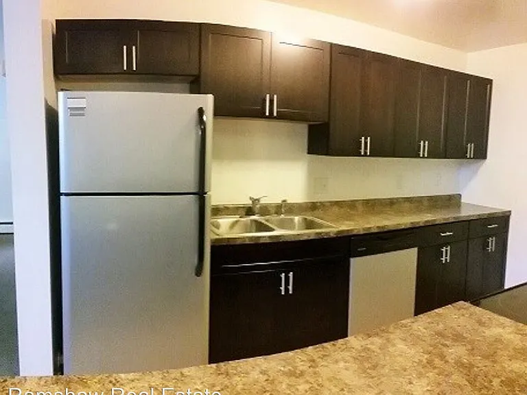 202 W Columbia Ave — Photo 4