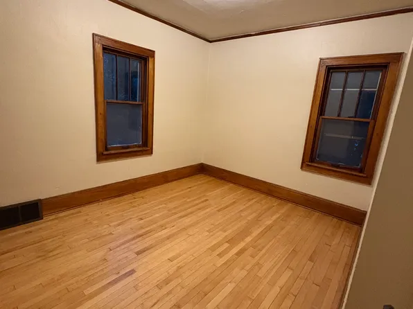 914 E Townsend St, Milwaukee, WI 53212