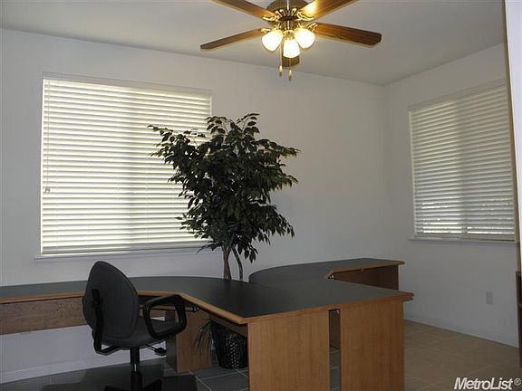 4th image of 300 Mill Valley Cir N