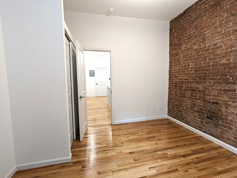 224 E 85th St #1 — Photo 4