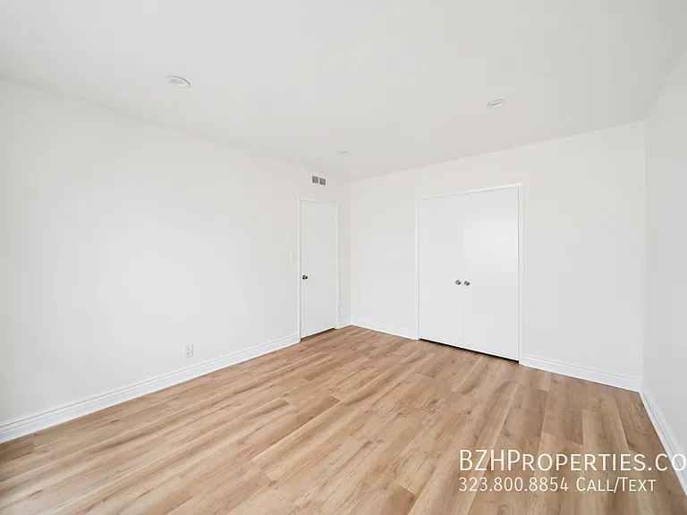 1215 N Hayworth Ave #203A — Photo 9