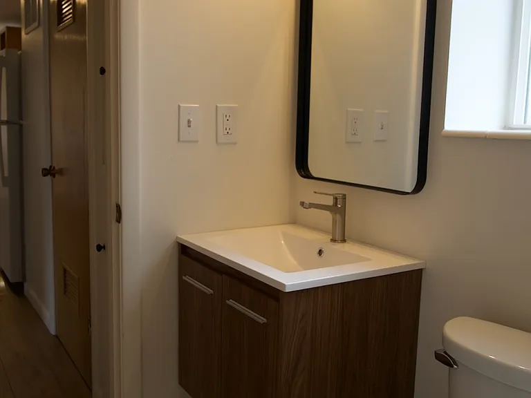 673 E 6th Ave N #6 — Photo 8