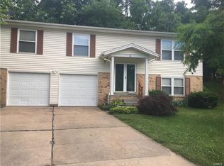 5 Pebble Ridge Ct, Saint Peters, MO 63376