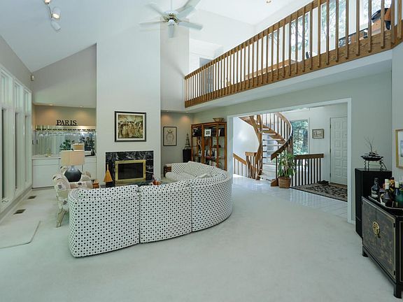 6862 Windsong Way-105