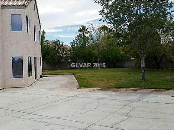 5th image of 7724 Pine Falls Dr