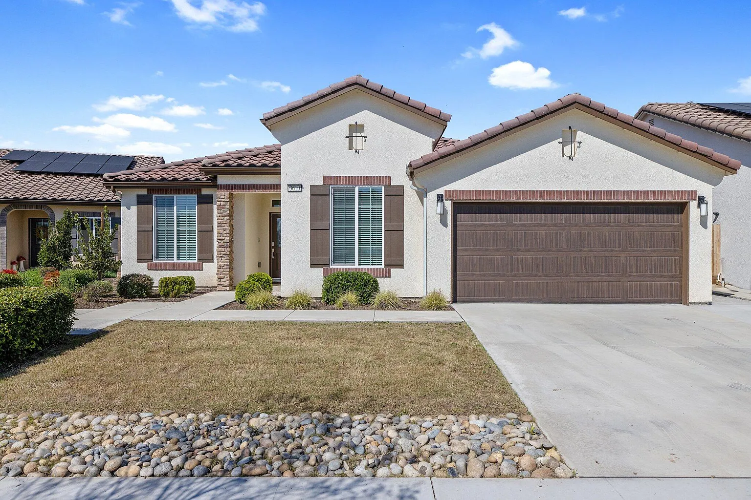 3610 E College Court photo 1